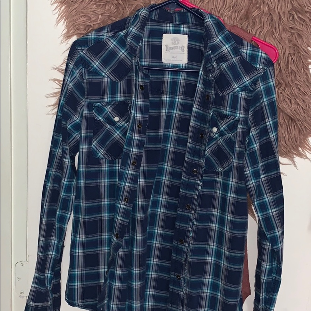 Snap button plaid shirt
